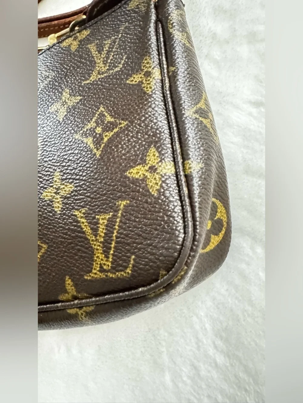 Louis Vuitton crossbody brown monogram canvas pochette removable strap bag